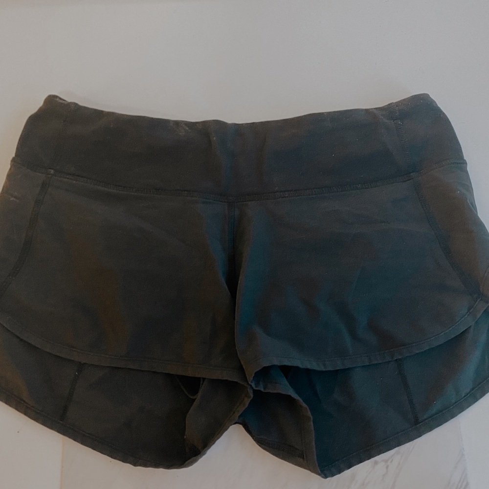 Black Lululemon Speed Up 2.5 Inch Shorts